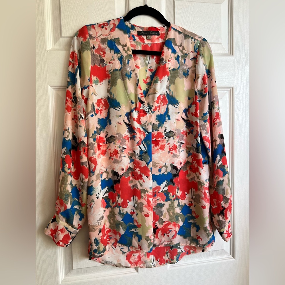 Rose & Olive Floral V-Neck Button Front Blouse in Red, Blue, Green, Pink - Picture 4 of 8
